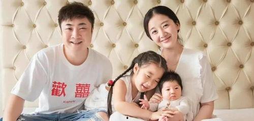 娱乐圈吃瓜小故事在线听,揭秘明星们的真实生活